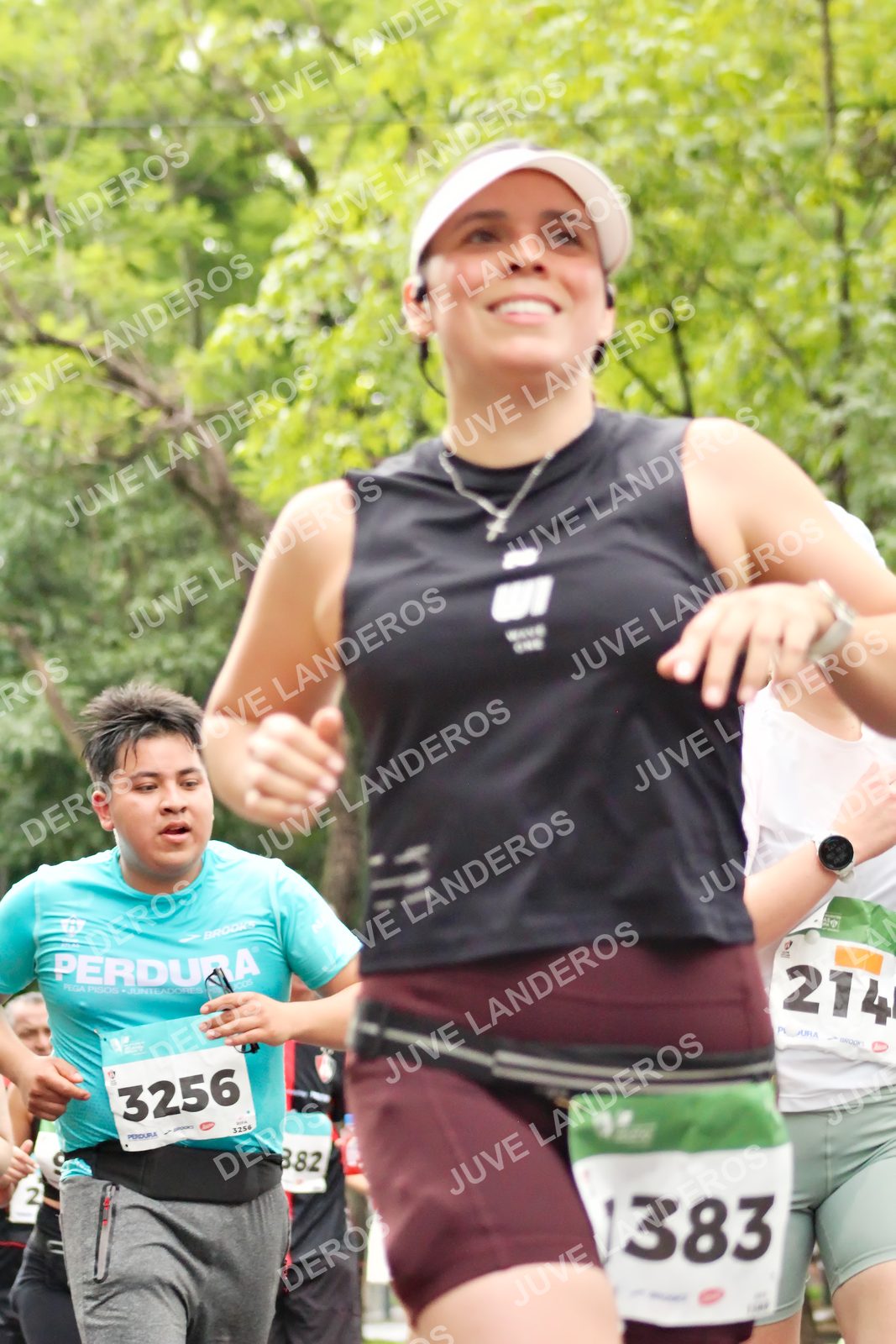 Foto del MEDIO MARATÓN ATLAS en Av. Patria, frente al Parque El Polvorín, Zapopan a las 08:38 · dorsal 3256, 214, 2