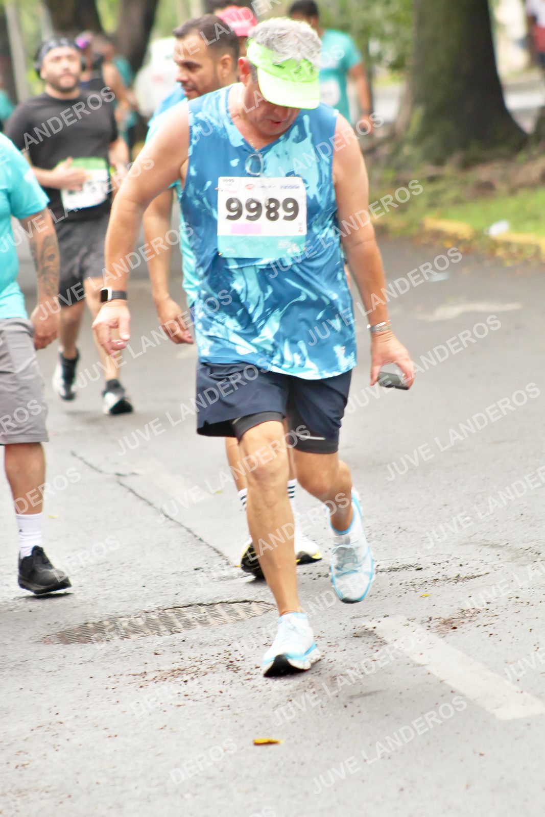 Foto del MEDIO MARATÓN ATLAS en Av. Patria, frente al Parque El Polvorín, Zapopan a las 08:56 · dorsal 9989