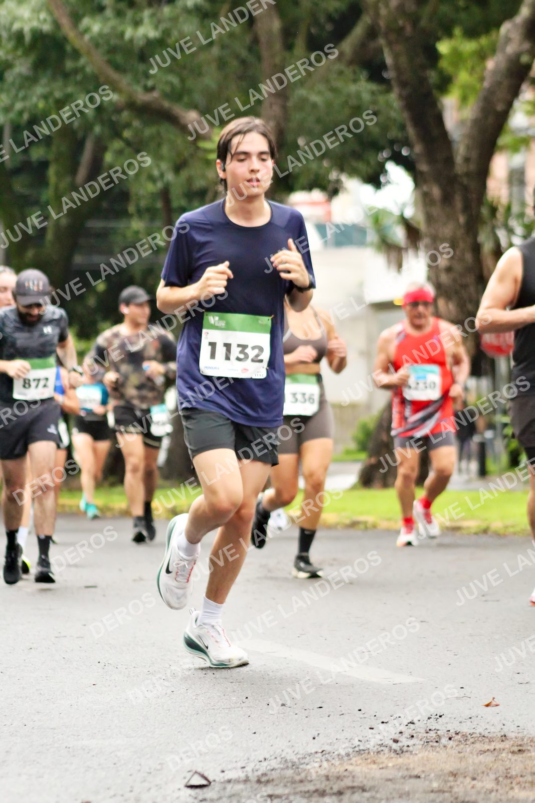 Foto del MEDIO MARATÓN ATLAS en Av. Patria, frente al Parque El Polvorín, Zapopan a las 08:25 · dorsal 1132, 336, 872