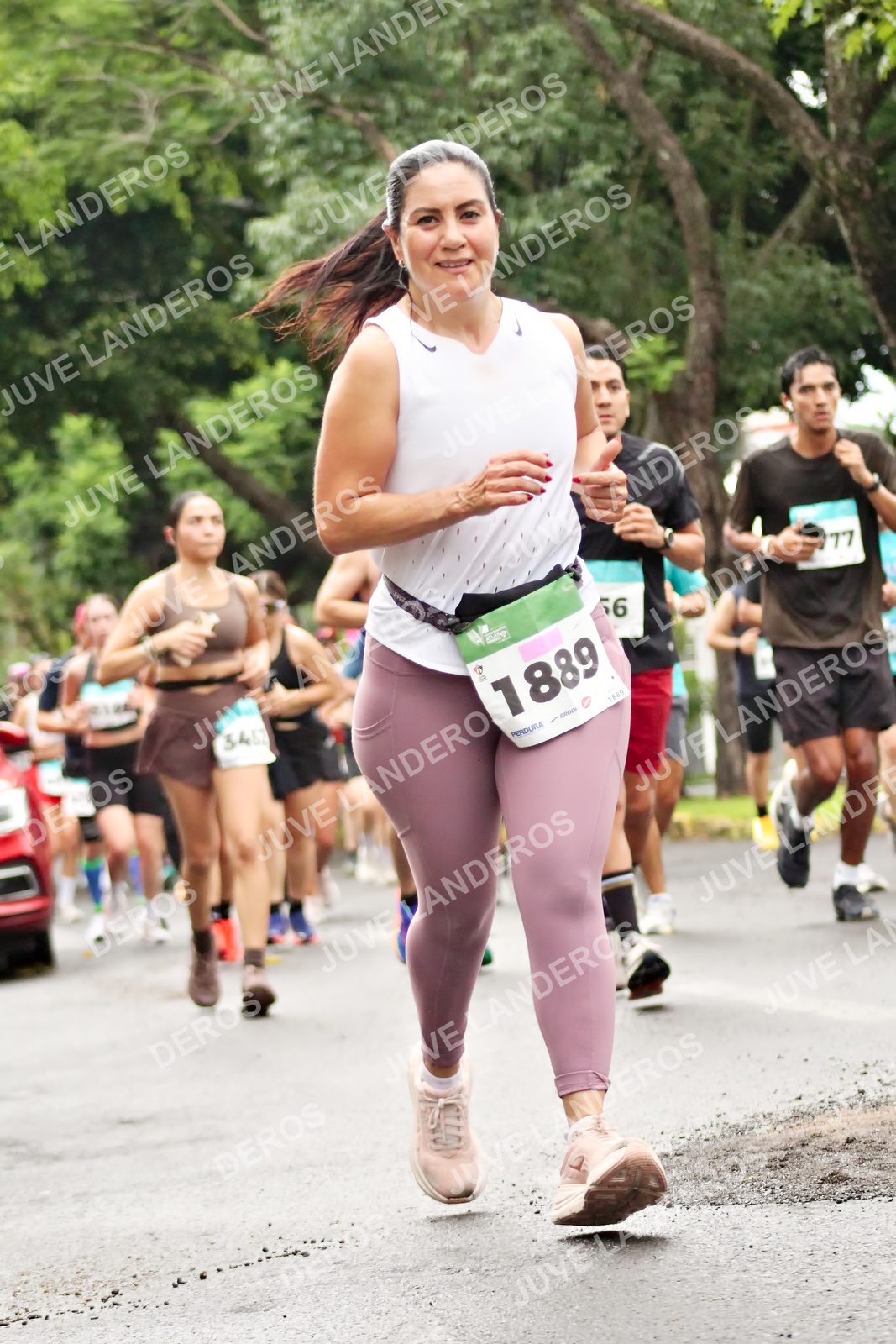 Foto del MEDIO MARATÓN ATLAS en Av. Patria, frente al Parque El Polvorín, Zapopan a las 08:31 · dorsal 1889, 1669