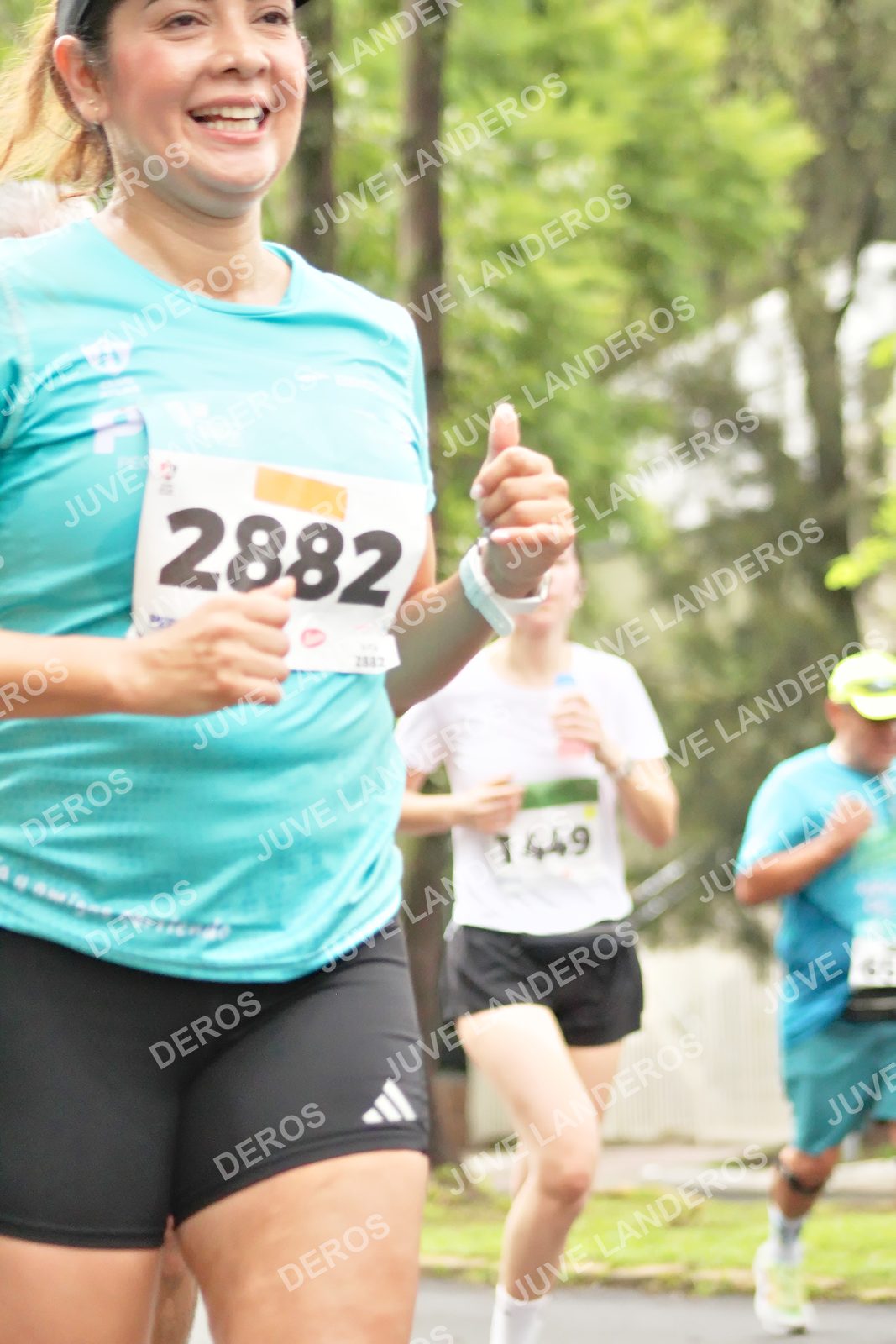 Foto del MEDIO MARATÓN ATLAS en Av. Patria, frente al Parque El Polvorín, Zapopan a las 08:43 · dorsal 2882, 449, 1