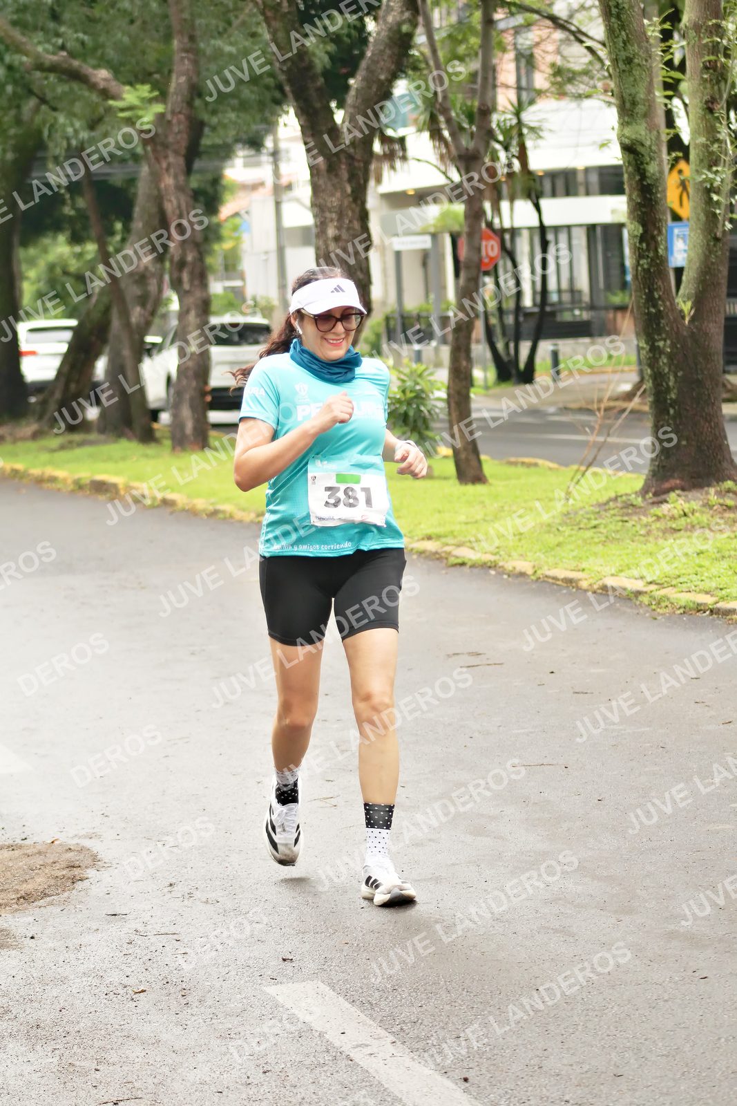 Foto del MEDIO MARATÓN ATLAS en Av. Patria, frente al Parque El Polvorín, Zapopan a las 08:58 · dorsal 381