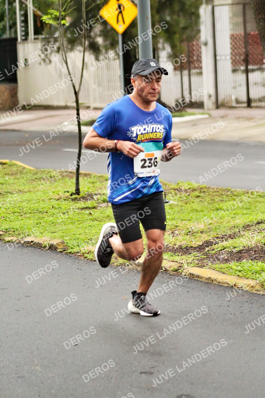 Foto del MEDIO MARATÓN ATLAS en Av. Patria, frente al Parque El Polvorín, Zapopan a las 08:06 · dorsal 236