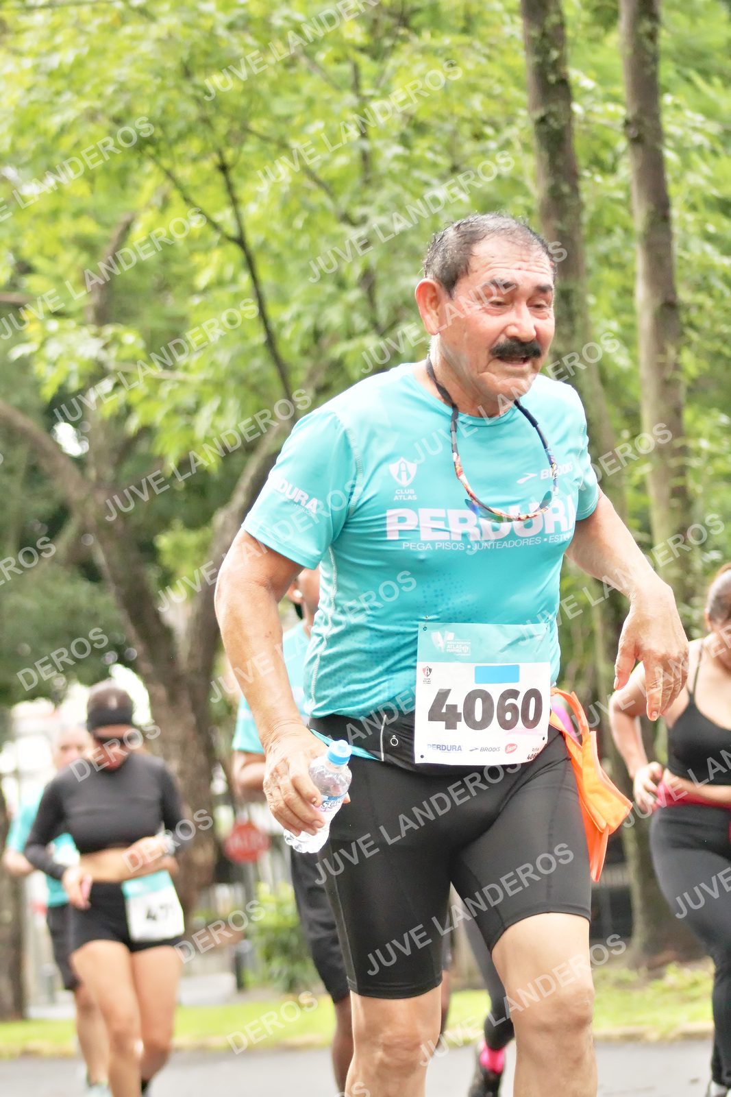 Foto del MEDIO MARATÓN ATLAS en Av. Patria, frente al Parque El Polvorín, Zapopan a las 08:43 · dorsal 4060, 47