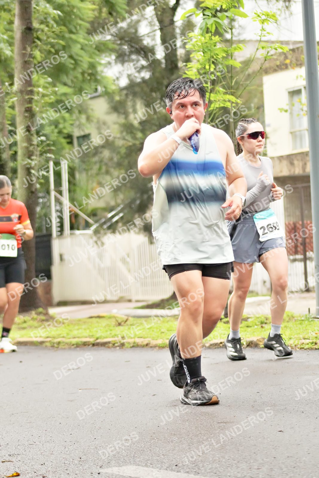 Foto del MEDIO MARATÓN ATLAS en Av. Patria, frente al Parque El Polvorín, Zapopan a las 08:37 · dorsal 10