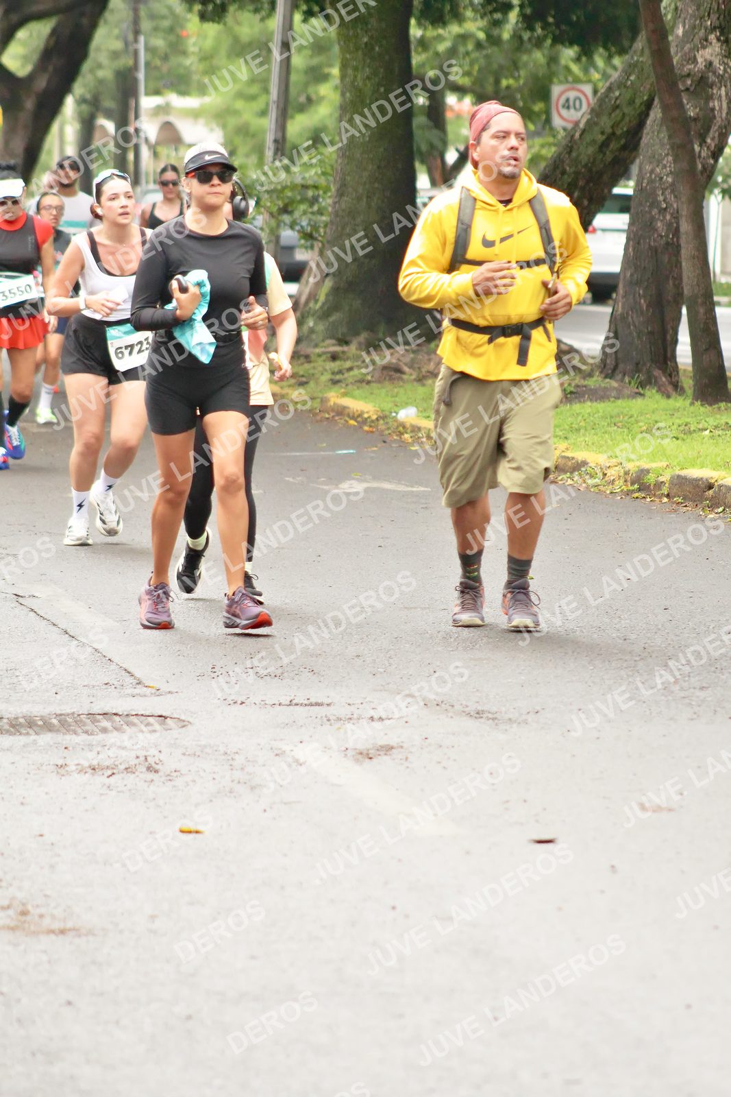 Foto del MEDIO MARATÓN ATLAS en Av. Patria, frente al Parque El Polvorín, Zapopan a las 08:50 · dorsal 40, 6723, 3550