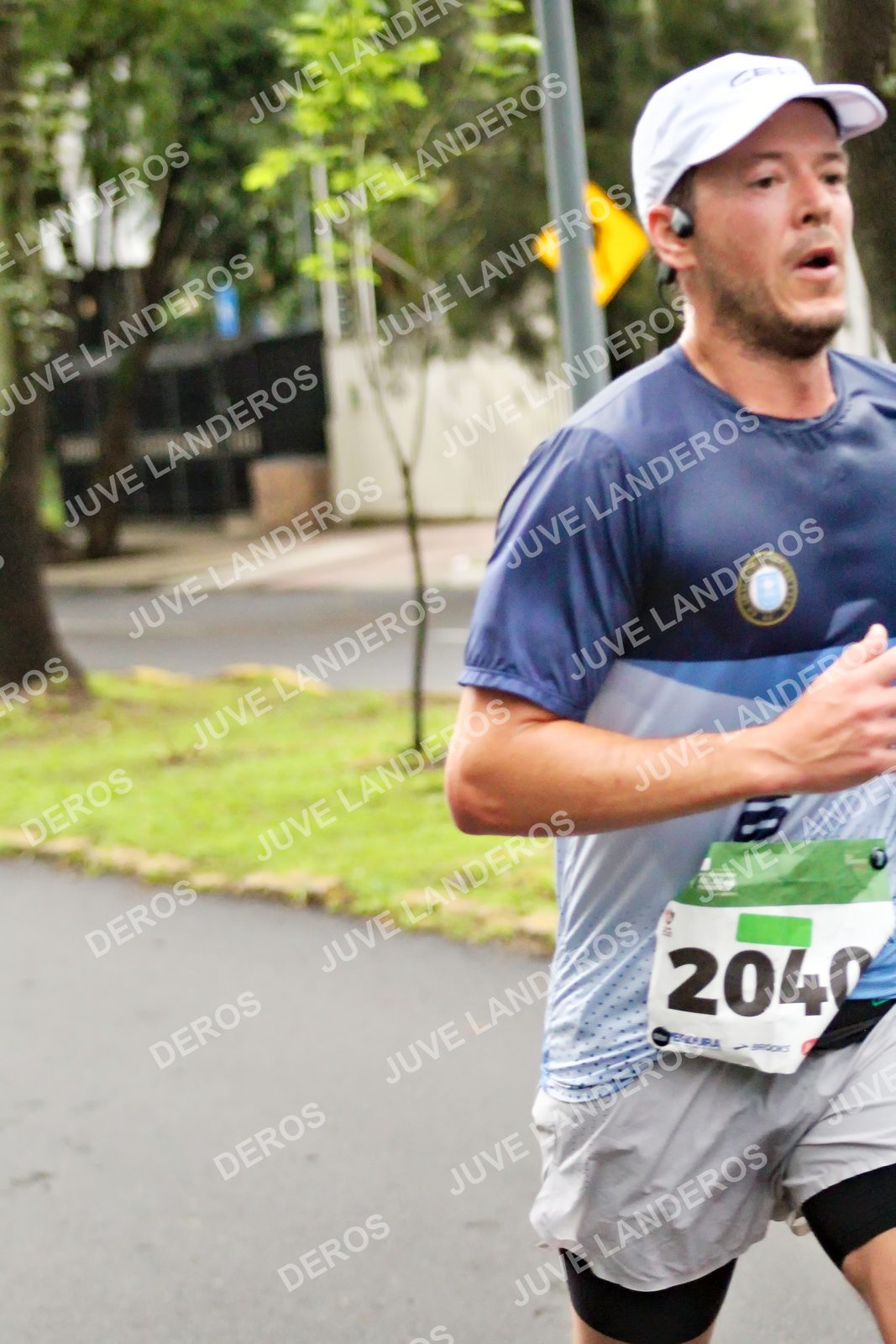 Foto del MEDIO MARATÓN ATLAS en Av. Patria, frente al Parque El Polvorín, Zapopan a las 08:06 · dorsal 2040