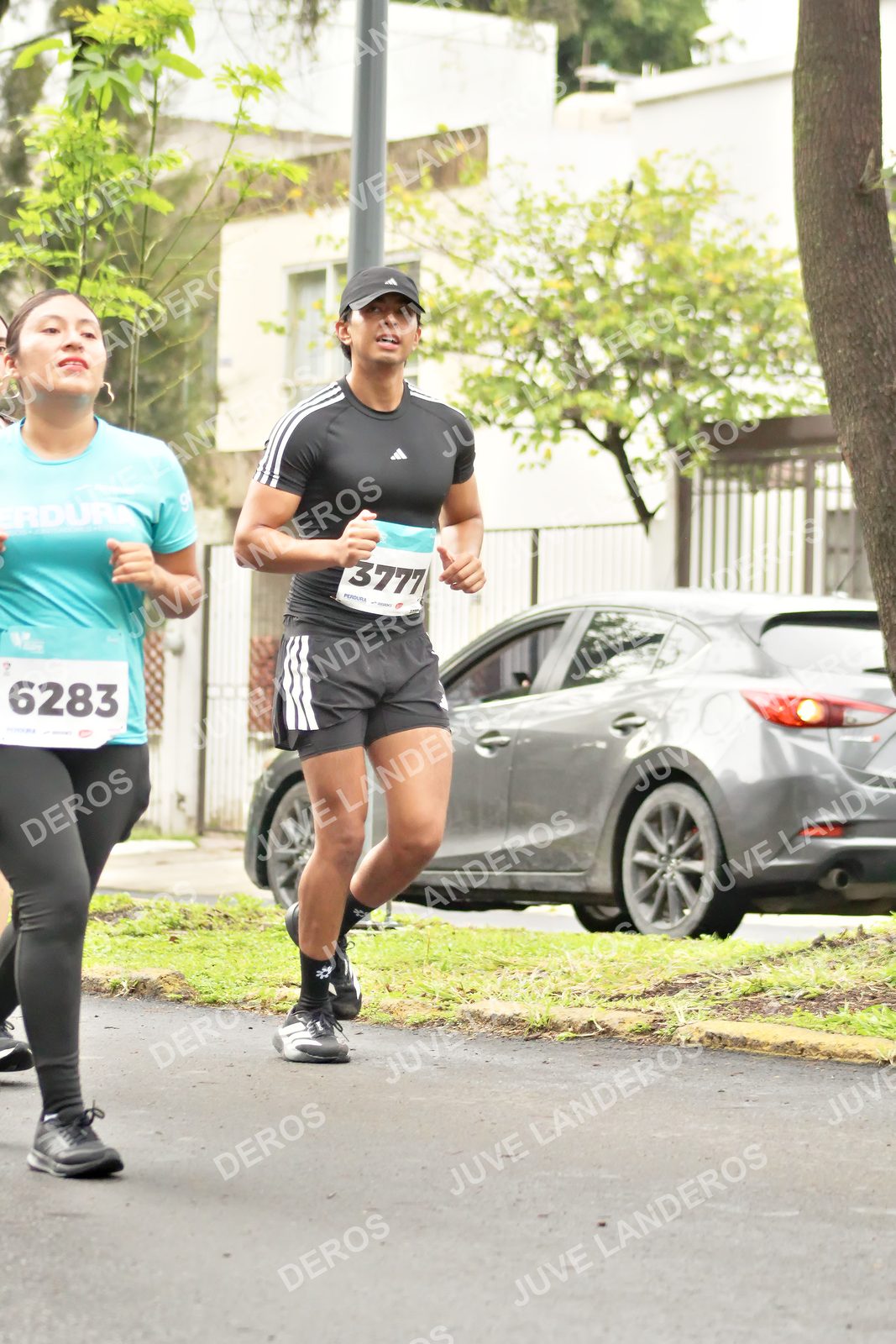 Foto del MEDIO MARATÓN ATLAS en Av. Patria, frente al Parque El Polvorín, Zapopan a las 08:48 · dorsal 6283, 3777