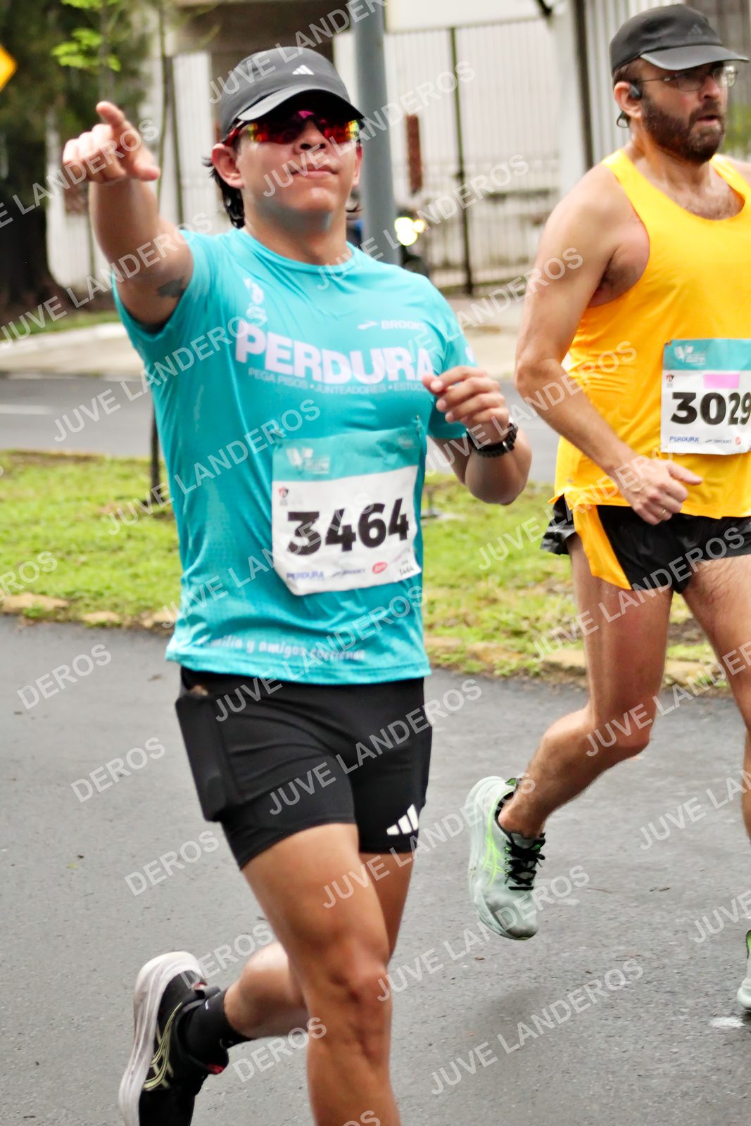 Foto del MEDIO MARATÓN ATLAS en Av. Patria, frente al Parque El Polvorín, Zapopan a las 08:20 · dorsal 3464, 3029