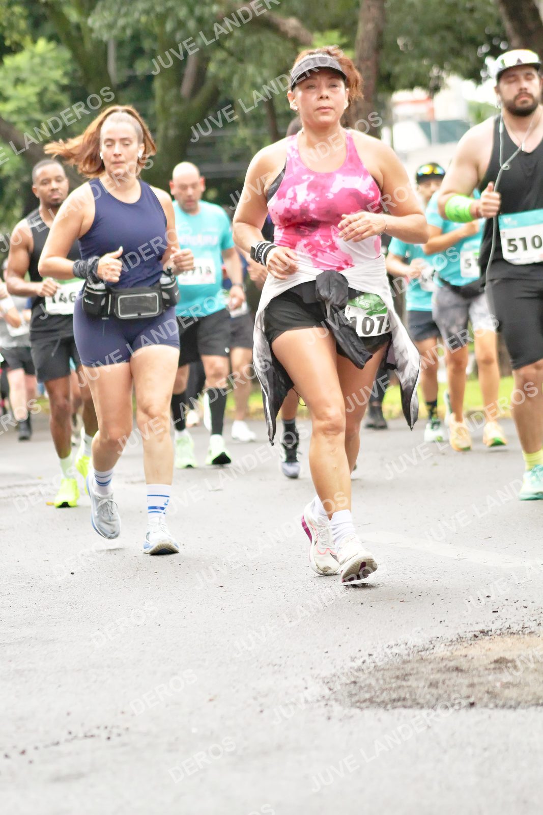 Foto del MEDIO MARATÓN ATLAS en Av. Patria, frente al Parque El Polvorín, Zapopan a las 08:43 · dorsal 510, 146, 5