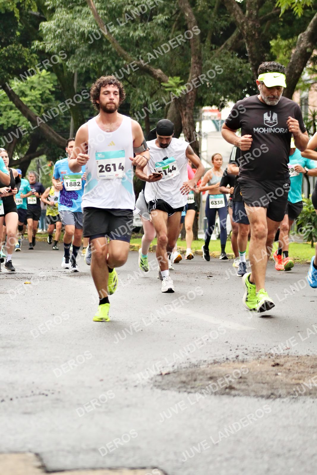 Foto del MEDIO MARATÓN ATLAS en Av. Patria, frente al Parque El Polvorín, Zapopan a las 08:30 · dorsal 6338, 2614, 1882, 2024