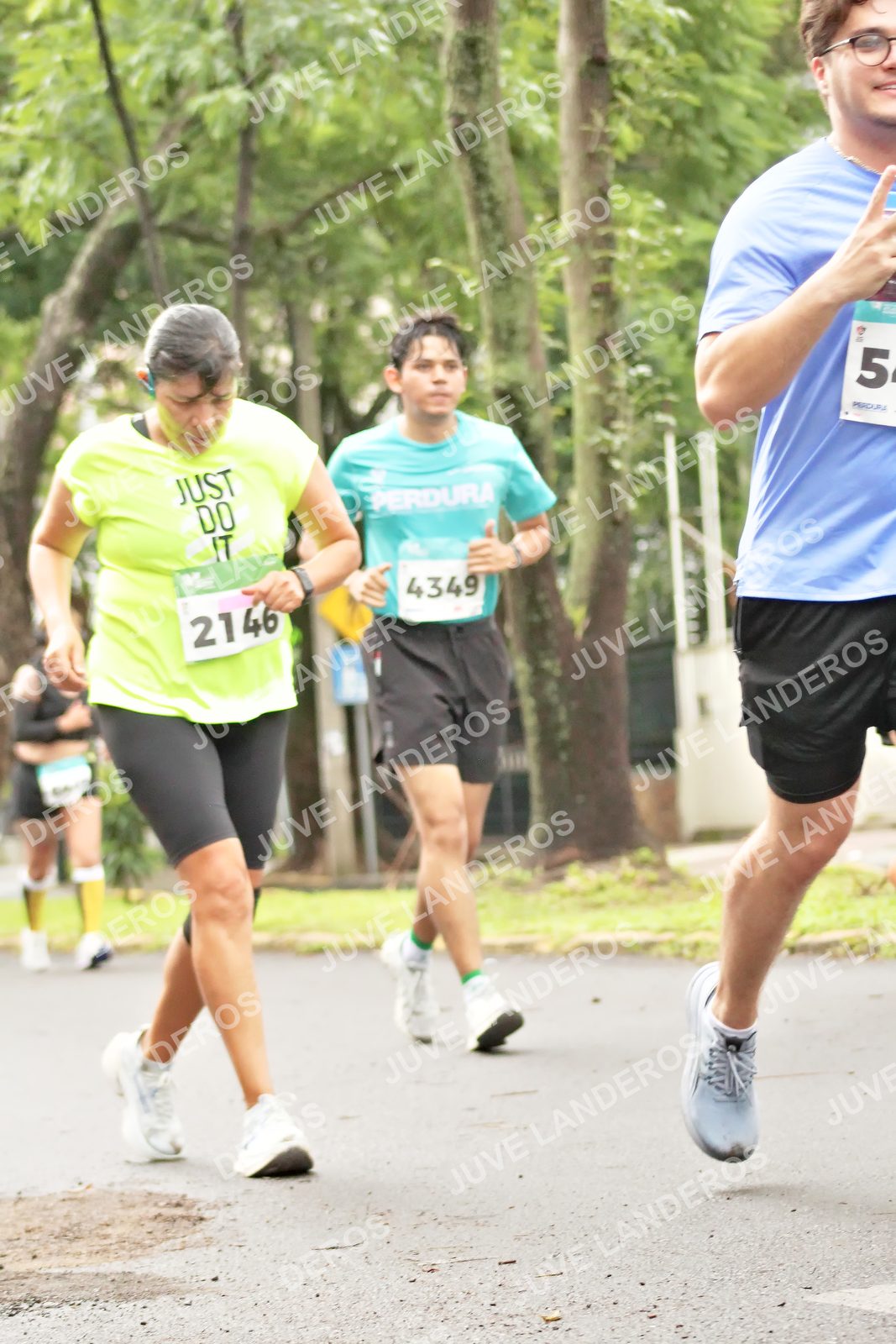 Foto del MEDIO MARATÓN ATLAS en Av. Patria, frente al Parque El Polvorín, Zapopan a las 08:45 · dorsal 4349, 2146, 5