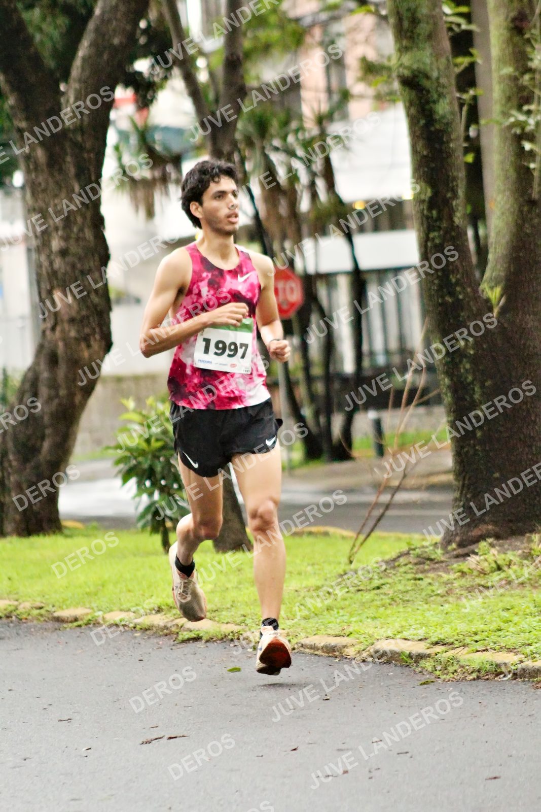 Foto del MEDIO MARATÓN ATLAS en Av. Patria, frente al Parque El Polvorín, Zapopan a las 08:00 · dorsal 1997