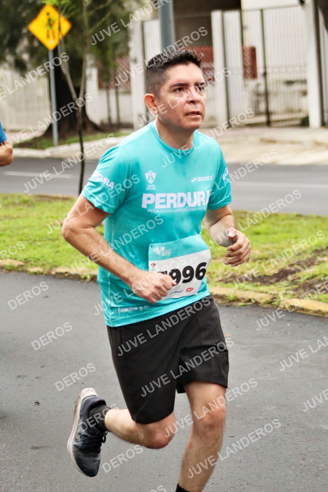 Foto del MEDIO MARATÓN ATLAS en Av. Patria, frente al Parque El Polvorín, Zapopan a las 08:17 · dorsal 996