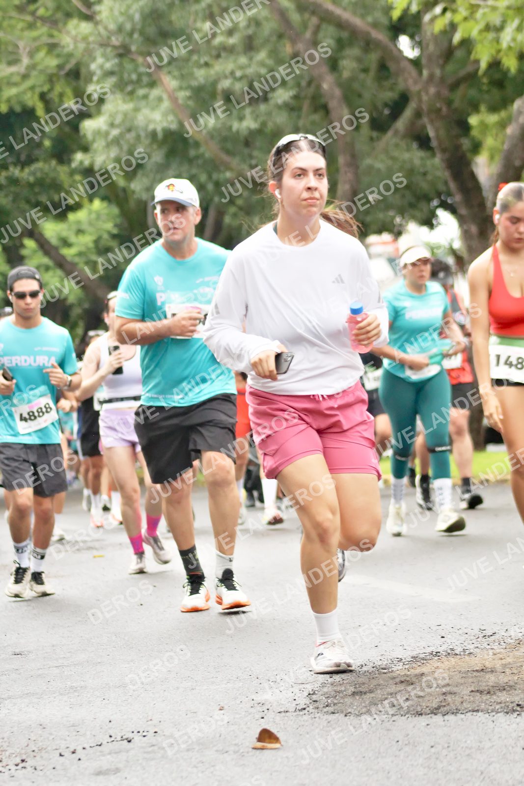 Foto del MEDIO MARATÓN ATLAS en Av. Patria, frente al Parque El Polvorín, Zapopan a las 08:38 · dorsal 4888, 148