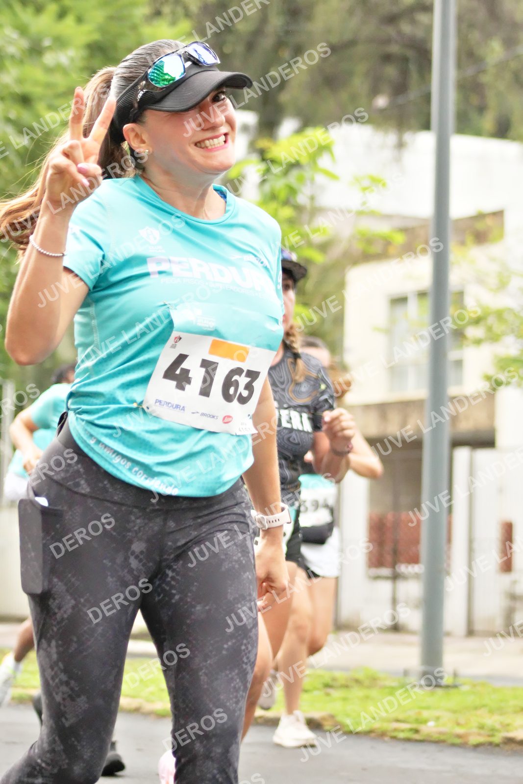 Foto del MEDIO MARATÓN ATLAS en Av. Patria, frente al Parque El Polvorín, Zapopan a las 08:39 · dorsal 4163