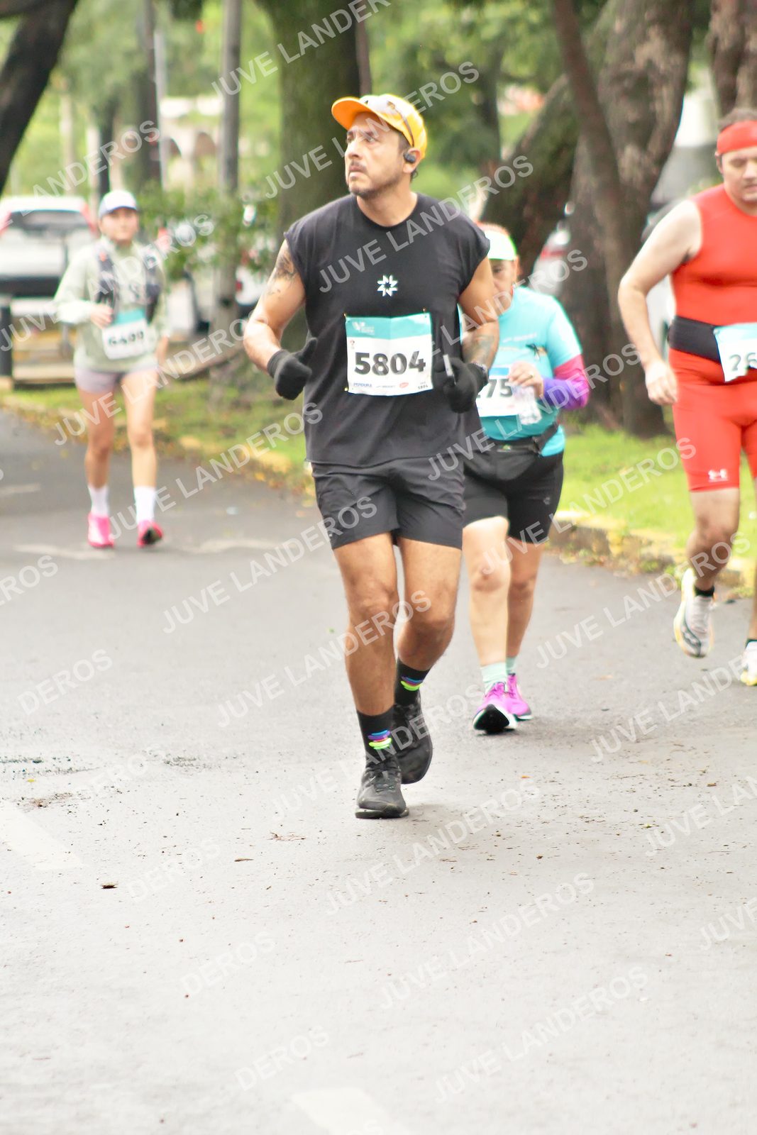 Foto del MEDIO MARATÓN ATLAS en Av. Patria, frente al Parque El Polvorín, Zapopan a las 09:03 · dorsal 75, 26