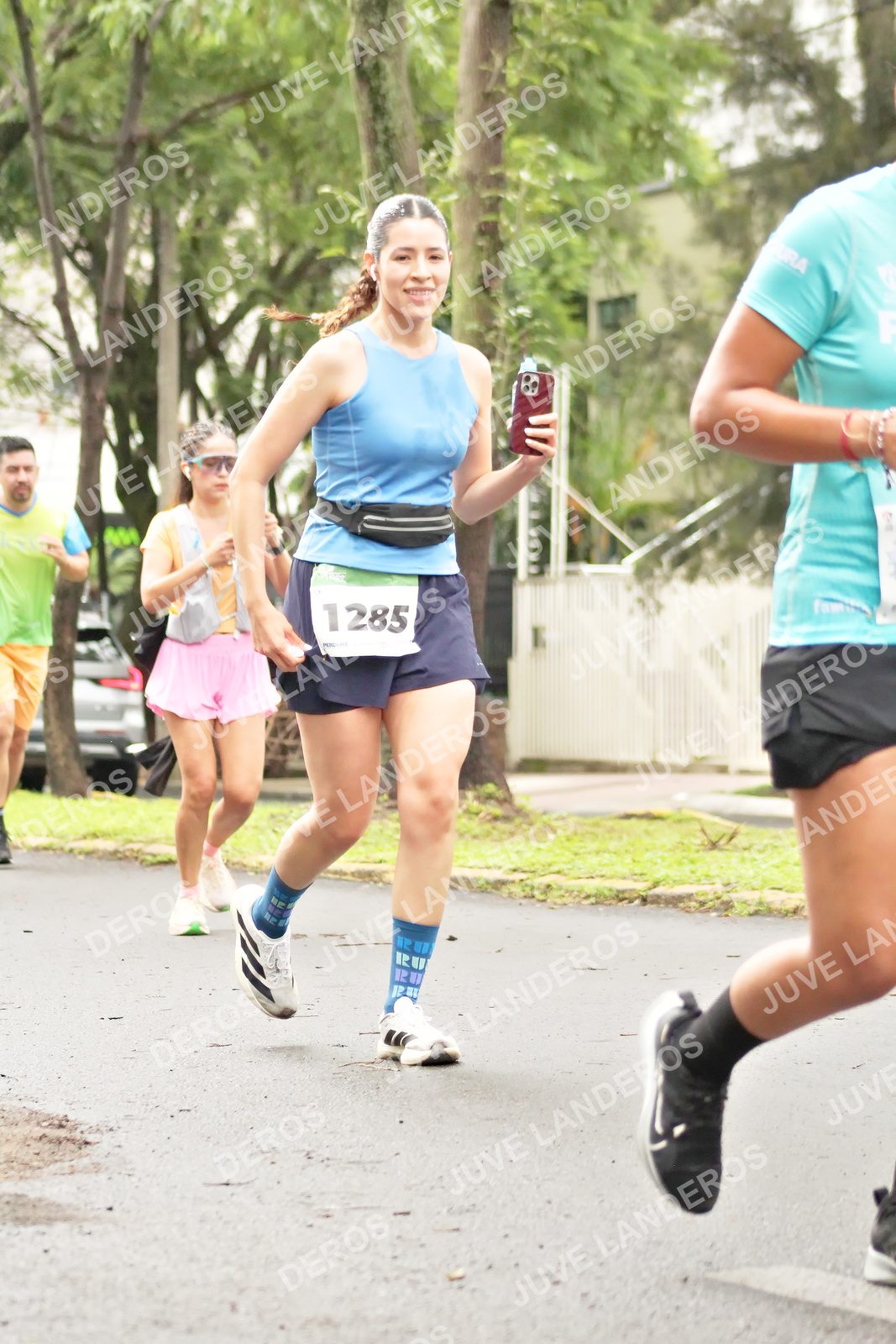 Foto del MEDIO MARATÓN ATLAS en Av. Patria, frente al Parque El Polvorín, Zapopan a las 08:46 · dorsal 1285