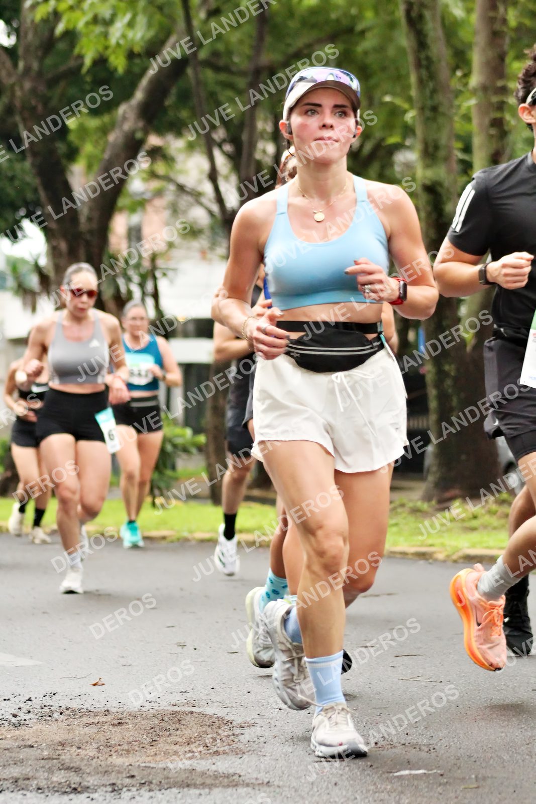 Foto del MEDIO MARATÓN ATLAS en Av. Patria, frente al Parque El Polvorín, Zapopan a las 08:25 · dorsal 6