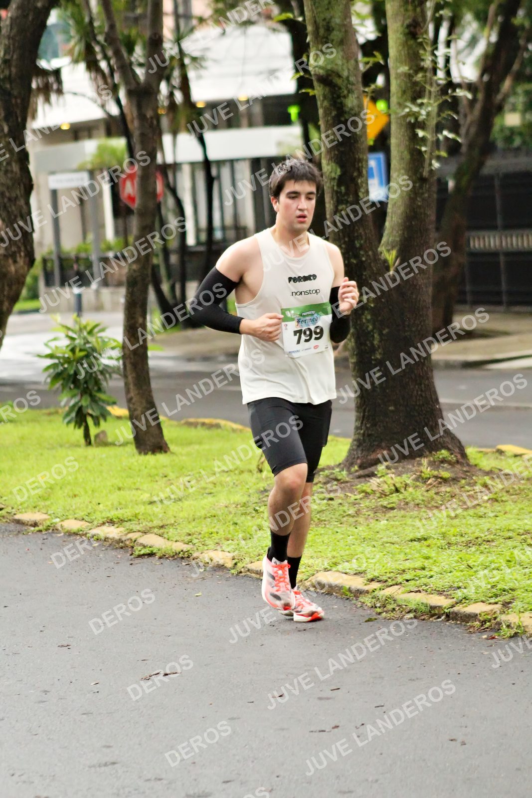Foto del MEDIO MARATÓN ATLAS en Av. Patria, frente al Parque El Polvorín, Zapopan a las 08:10 · dorsal 799
