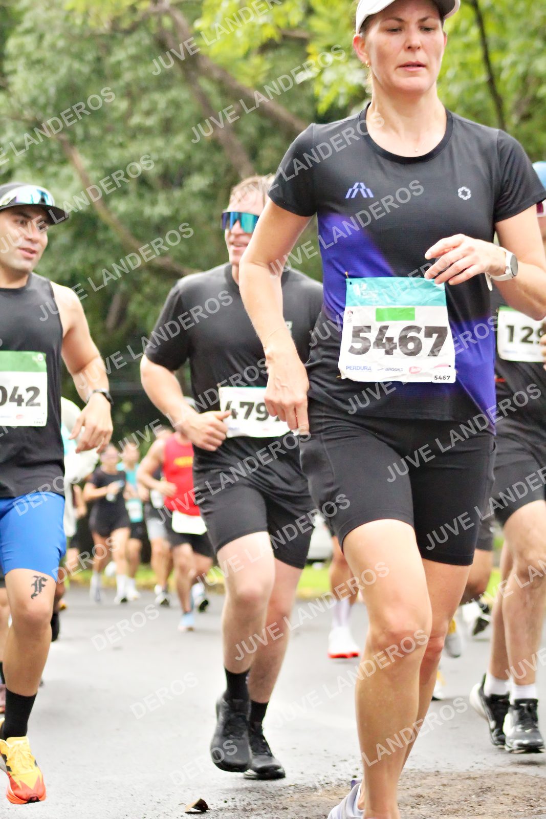 Foto del MEDIO MARATÓN ATLAS en Av. Patria, frente al Parque El Polvorín, Zapopan a las 08:24 · dorsal 5467, 12, 479