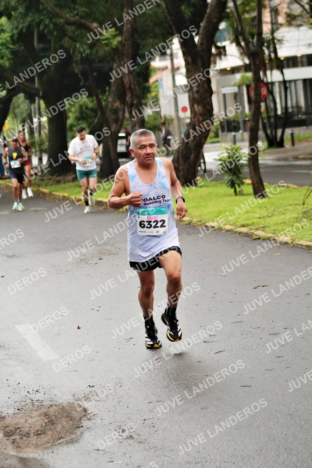 Foto del MEDIO MARATÓN ATLAS en Av. Patria, frente al Parque El Polvorín, Zapopan a las 08:08 · dorsal 6322