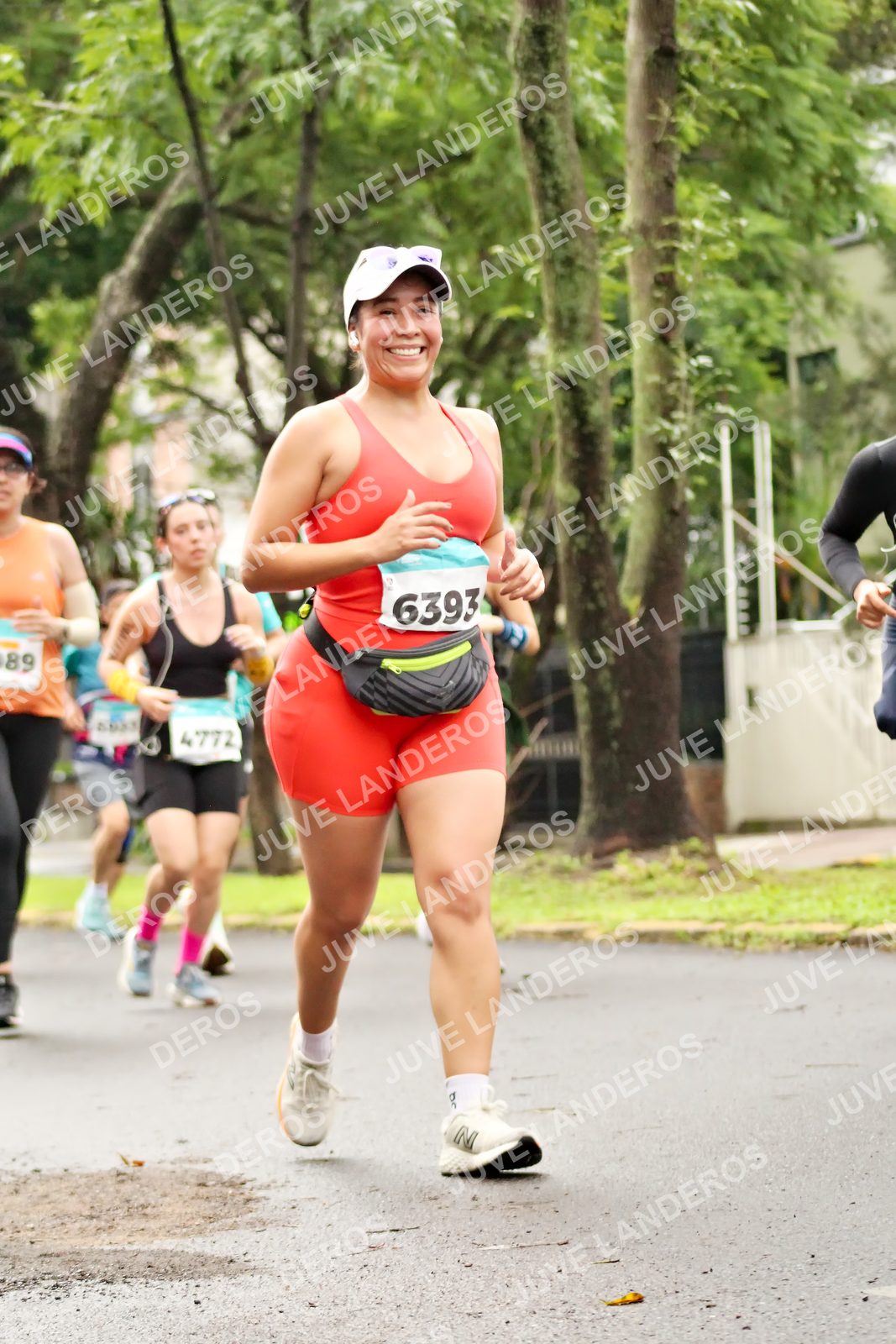 Foto del MEDIO MARATÓN ATLAS en Av. Patria, frente al Parque El Polvorín, Zapopan a las 08:37 · dorsal 6393, 4772, 89