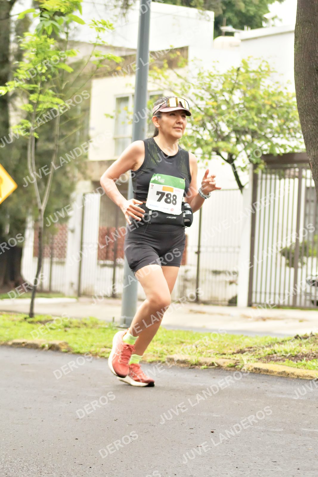 Foto del MEDIO MARATÓN ATLAS en Av. Patria, frente al Parque El Polvorín, Zapopan a las 08:46 · dorsal 788