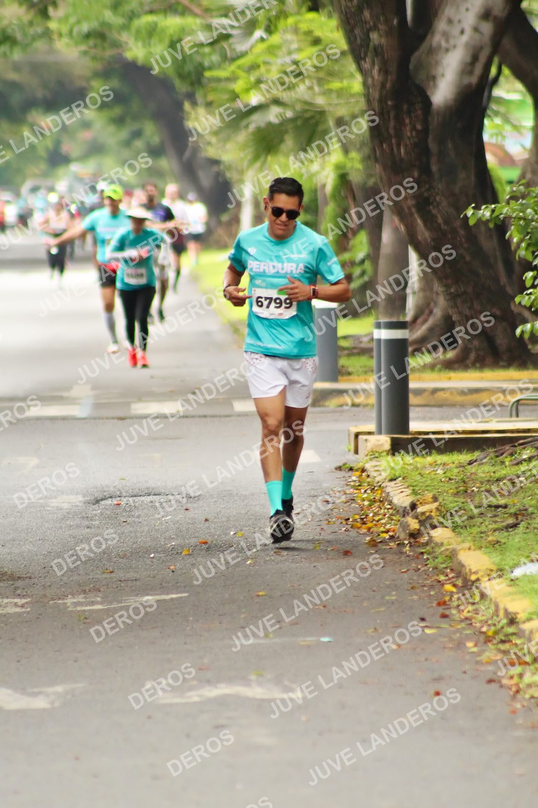 Foto del MEDIO MARATÓN ATLAS en Av. Patria, frente al Parque El Polvorín, Zapopan a las 09:05 · dorsal 6799
