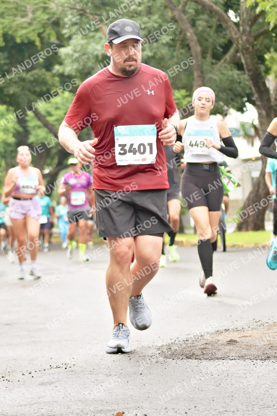 Foto del MEDIO MARATÓN ATLAS en Av. Patria, frente al Parque El Polvorín, Zapopan a las 08:47 · dorsal 3401, 449