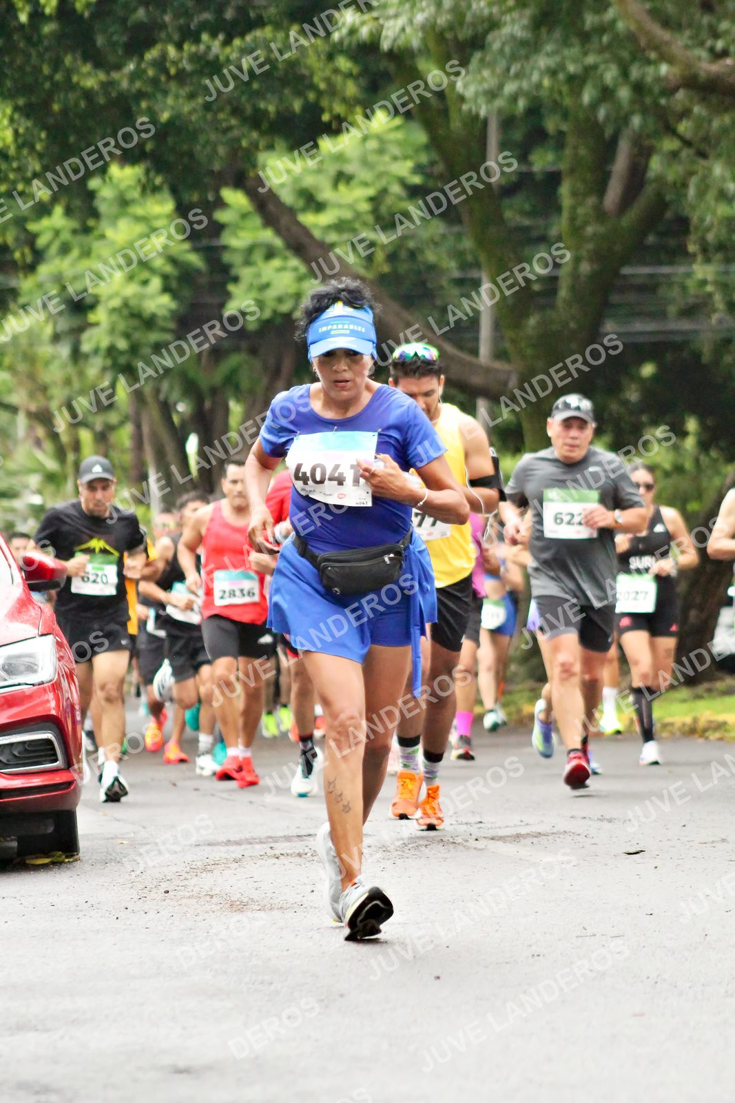 Foto del MEDIO MARATÓN ATLAS en Av. Patria, frente al Parque El Polvorín, Zapopan a las 08:23 · dorsal 2836, 4041, 2027, 622