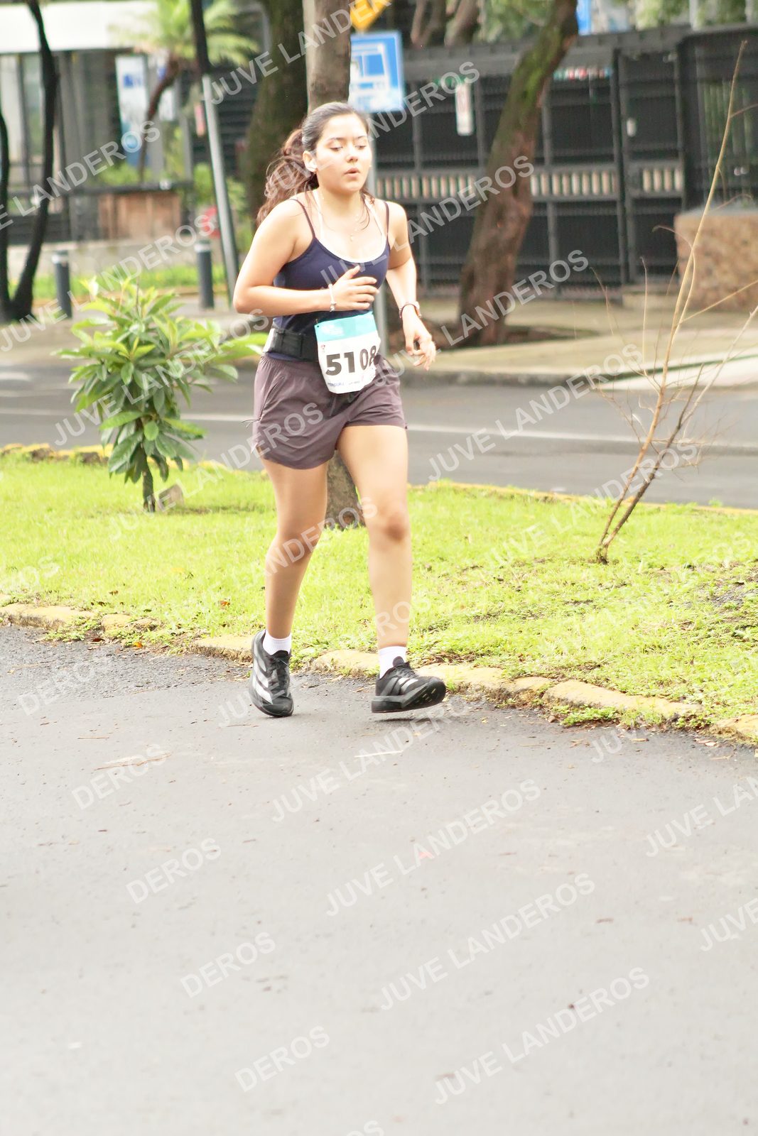 Foto del MEDIO MARATÓN ATLAS en Av. Patria, frente al Parque El Polvorín, Zapopan a las 08:54 · dorsal 51, 8