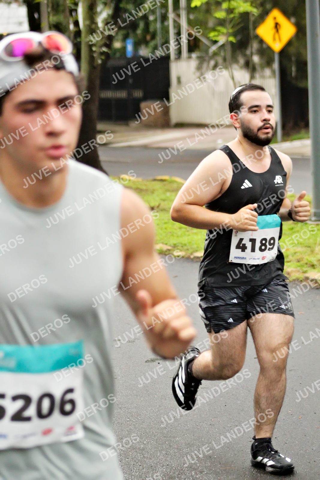 Foto del MEDIO MARATÓN ATLAS en Av. Patria, frente al Parque El Polvorín, Zapopan a las 08:11 · dorsal 4189