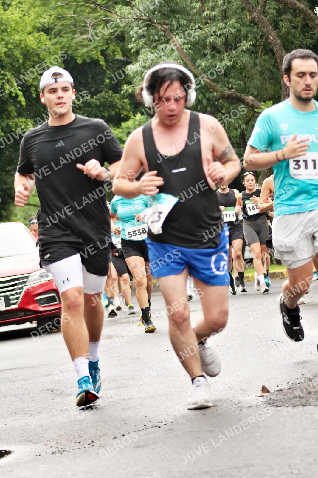 Foto del MEDIO MARATÓN ATLAS en Av. Patria, frente al Parque El Polvorín, Zapopan a las 08:31 · dorsal 311, 5538, 162, 3