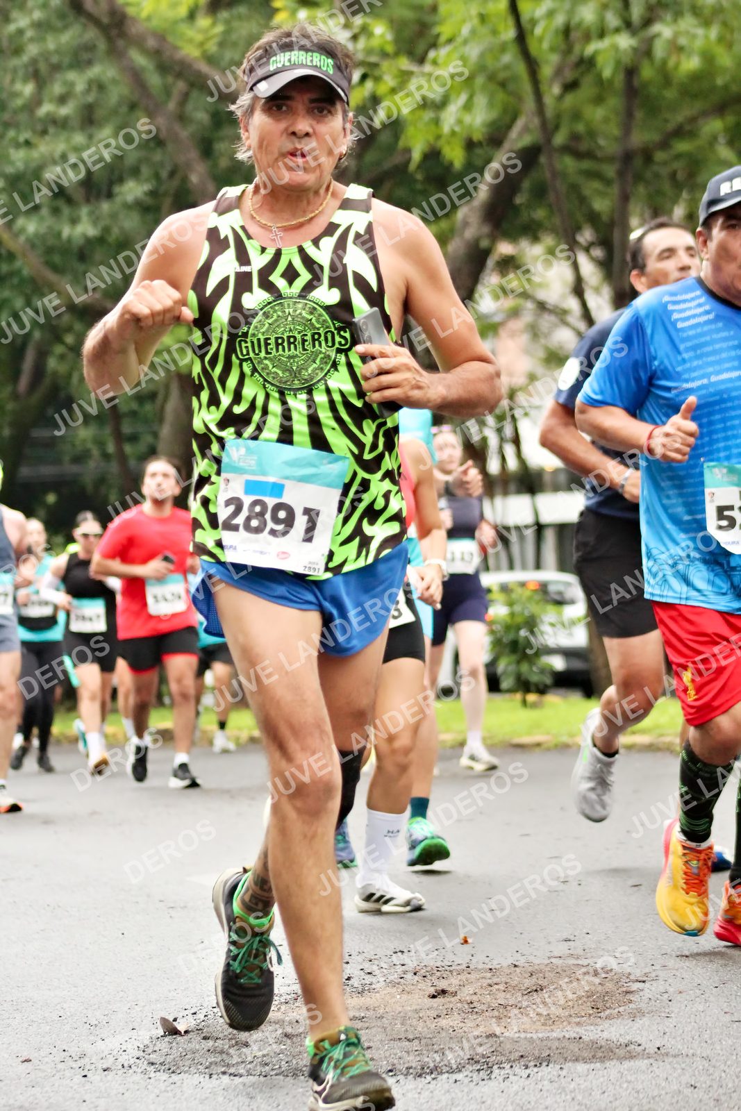 Foto del MEDIO MARATÓN ATLAS en Av. Patria, frente al Parque El Polvorín, Zapopan a las 08:30 · dorsal 5, 2891, 3