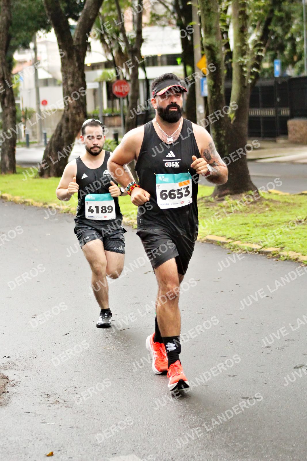 Foto del MEDIO MARATÓN ATLAS en Av. Patria, frente al Parque El Polvorín, Zapopan a las 08:11 · dorsal 4189, 6653