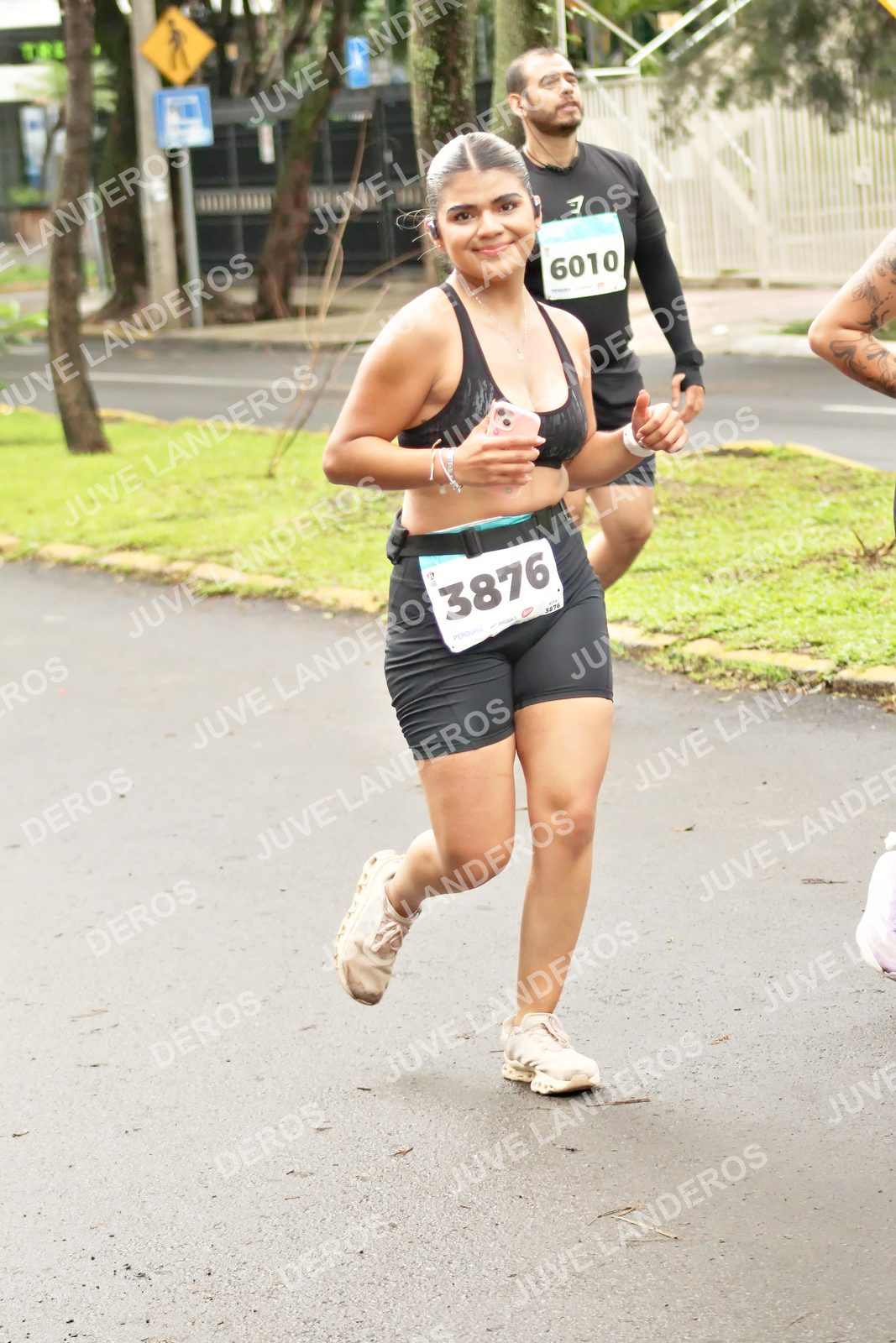 Foto del MEDIO MARATÓN ATLAS en Av. Patria, frente al Parque El Polvorín, Zapopan a las 08:51 · dorsal 3876, 6010