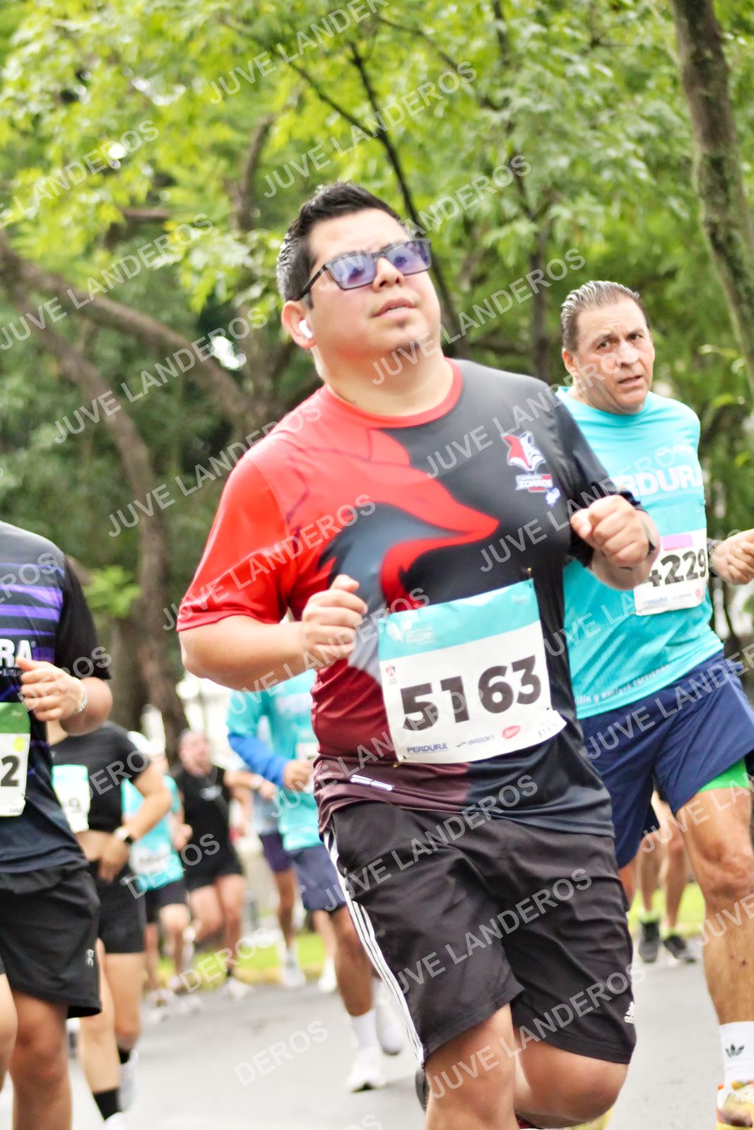 Foto del MEDIO MARATÓN ATLAS en Av. Patria, frente al Parque El Polvorín, Zapopan a las 08:31 · dorsal 2, 5163