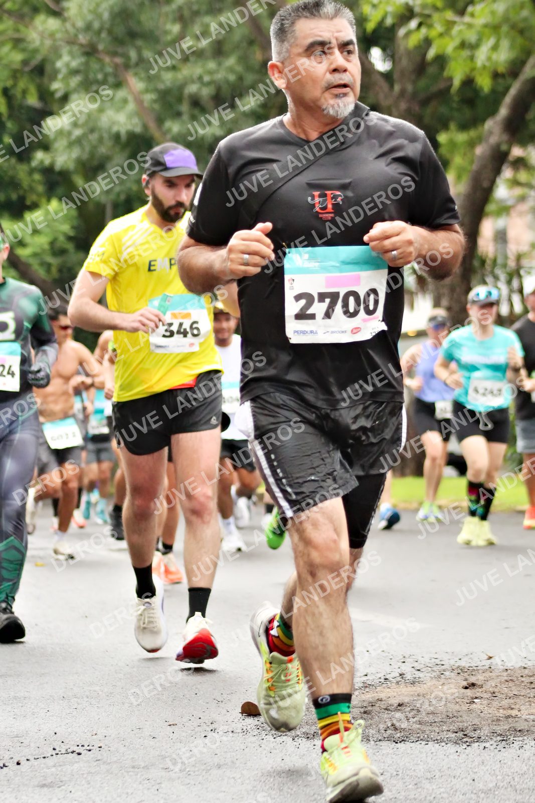 Foto del MEDIO MARATÓN ATLAS en Av. Patria, frente al Parque El Polvorín, Zapopan a las 08:32 · dorsal 2700, 346, 24