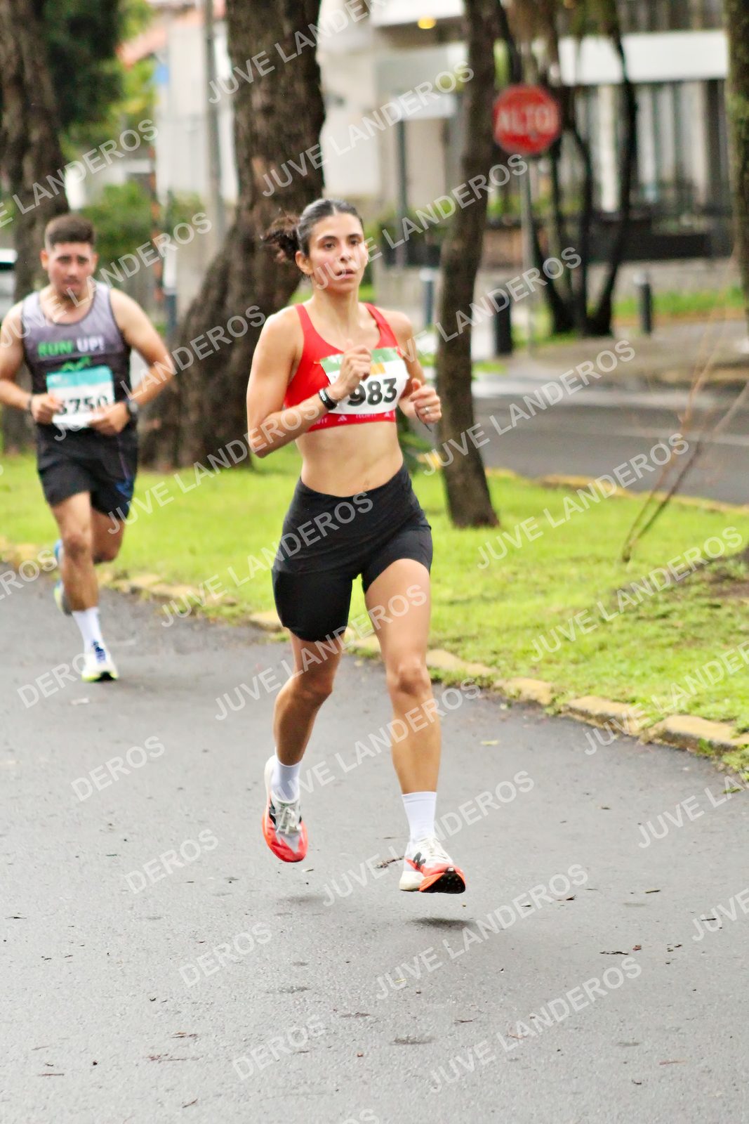 Foto del MEDIO MARATÓN ATLAS en Av. Patria, frente al Parque El Polvorín, Zapopan a las 08:06 · dorsal 983