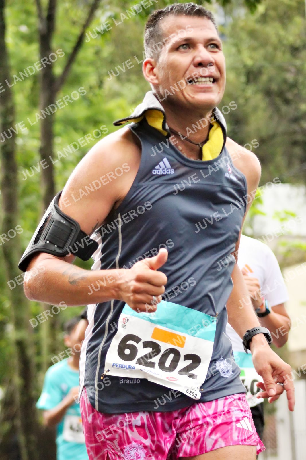 Foto del MEDIO MARATÓN ATLAS en Av. Patria, frente al Parque El Polvorín, Zapopan a las 08:24 · dorsal 6202