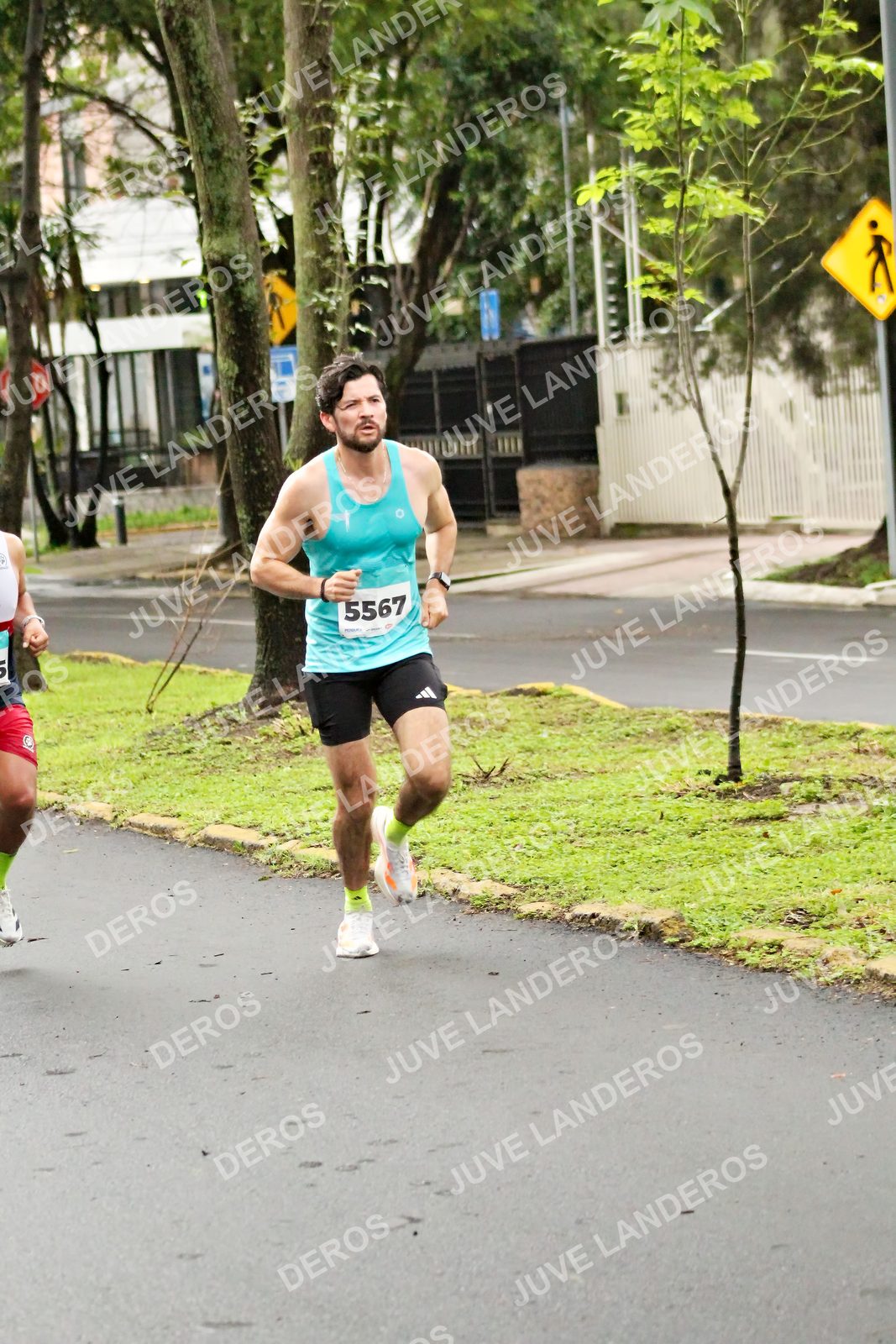 Foto del MEDIO MARATÓN ATLAS en Av. Patria, frente al Parque El Polvorín, Zapopan a las 08:03 · dorsal 5567