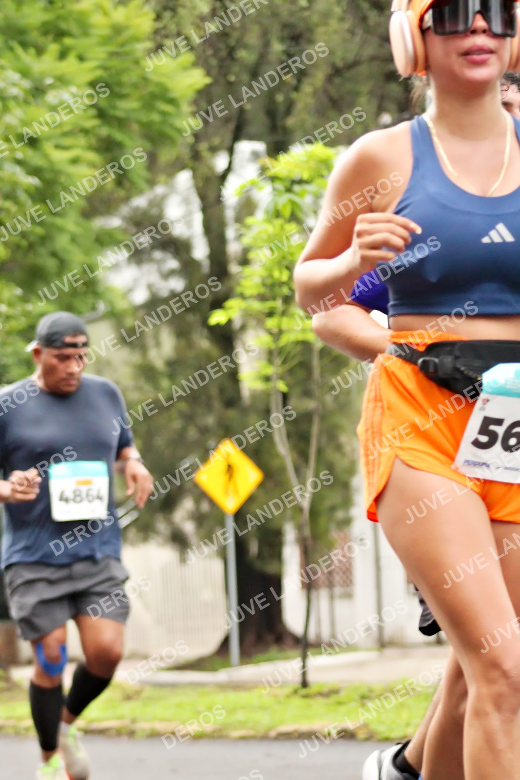 Foto del MEDIO MARATÓN ATLAS en Av. Patria, frente al Parque El Polvorín, Zapopan a las 08:38 · dorsal 4864