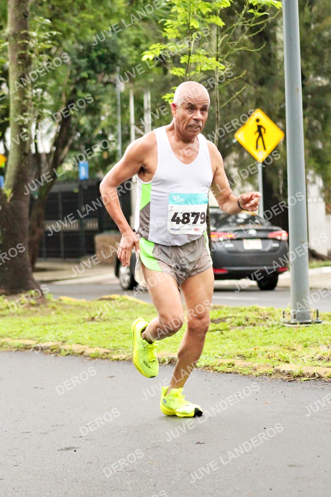Foto del MEDIO MARATÓN ATLAS en Av. Patria, frente al Parque El Polvorín, Zapopan a las 08:13 · dorsal 4879