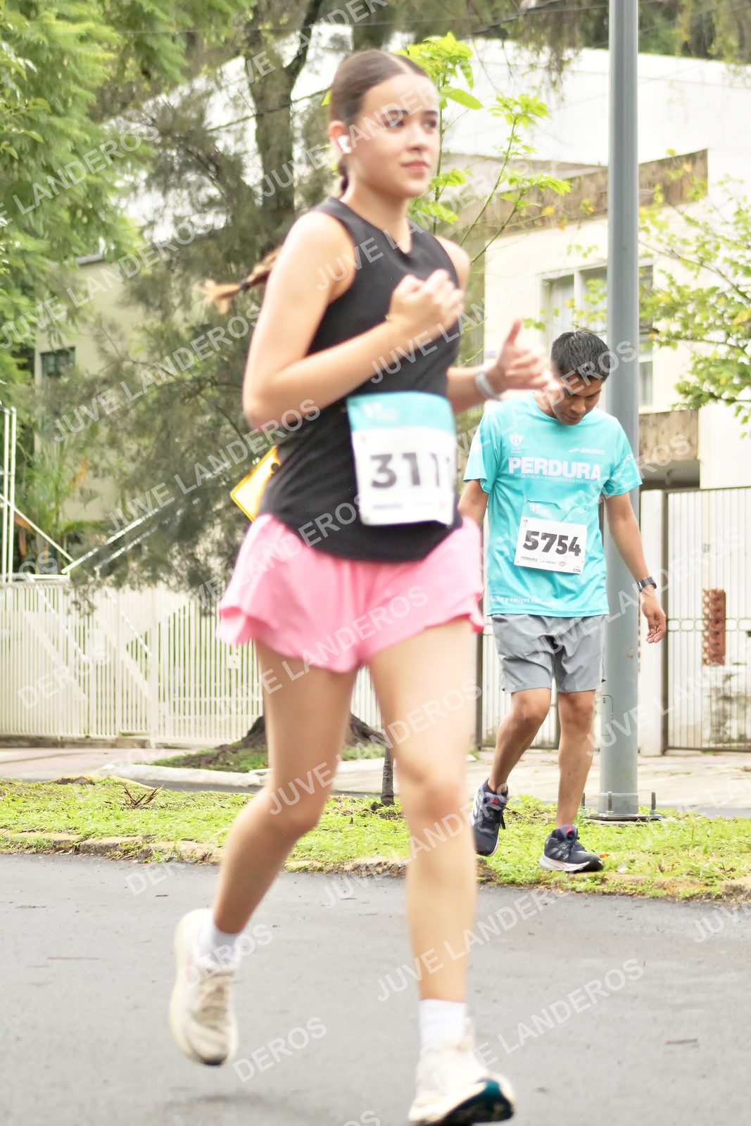 Foto del MEDIO MARATÓN ATLAS en Av. Patria, frente al Parque El Polvorín, Zapopan a las 08:39 · dorsal 5754