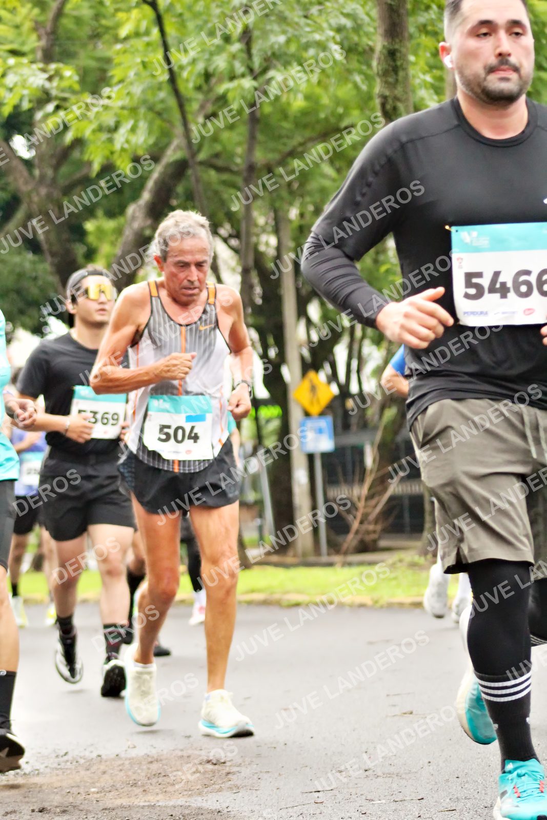 Foto del MEDIO MARATÓN ATLAS en Av. Patria, frente al Parque El Polvorín, Zapopan a las 08:35 · dorsal 504, 5466