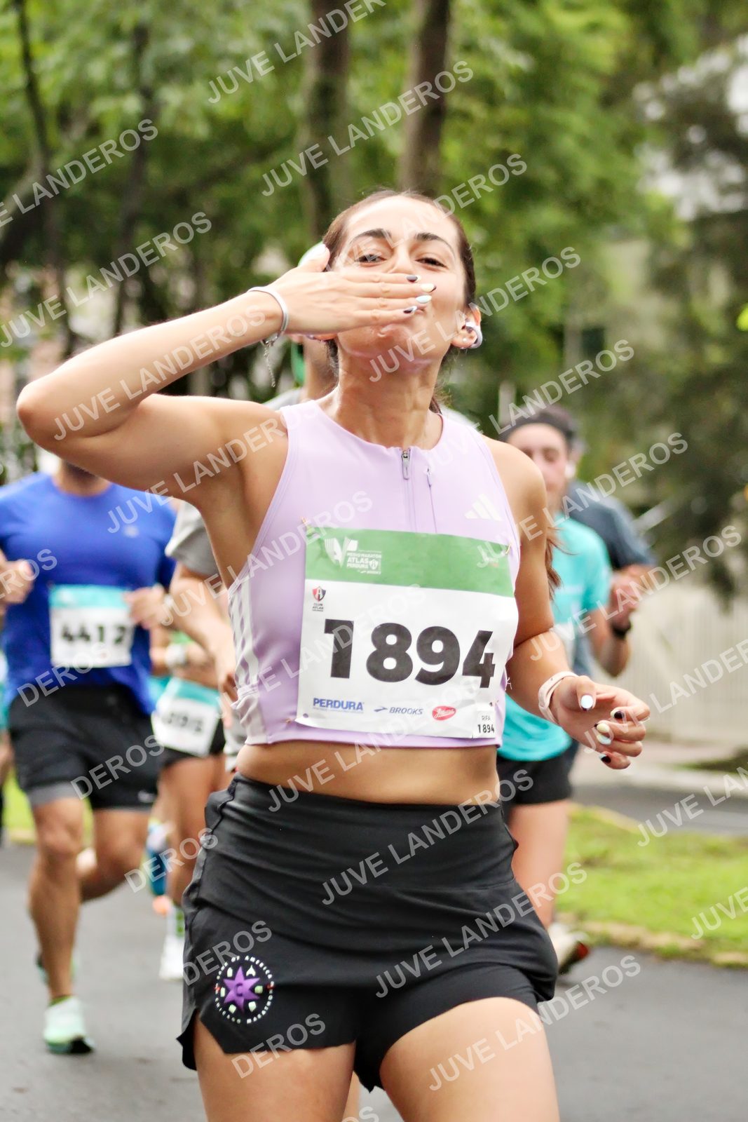 Foto del MEDIO MARATÓN ATLAS en Av. Patria, frente al Parque El Polvorín, Zapopan a las 08:19 · dorsal 1894, 4412