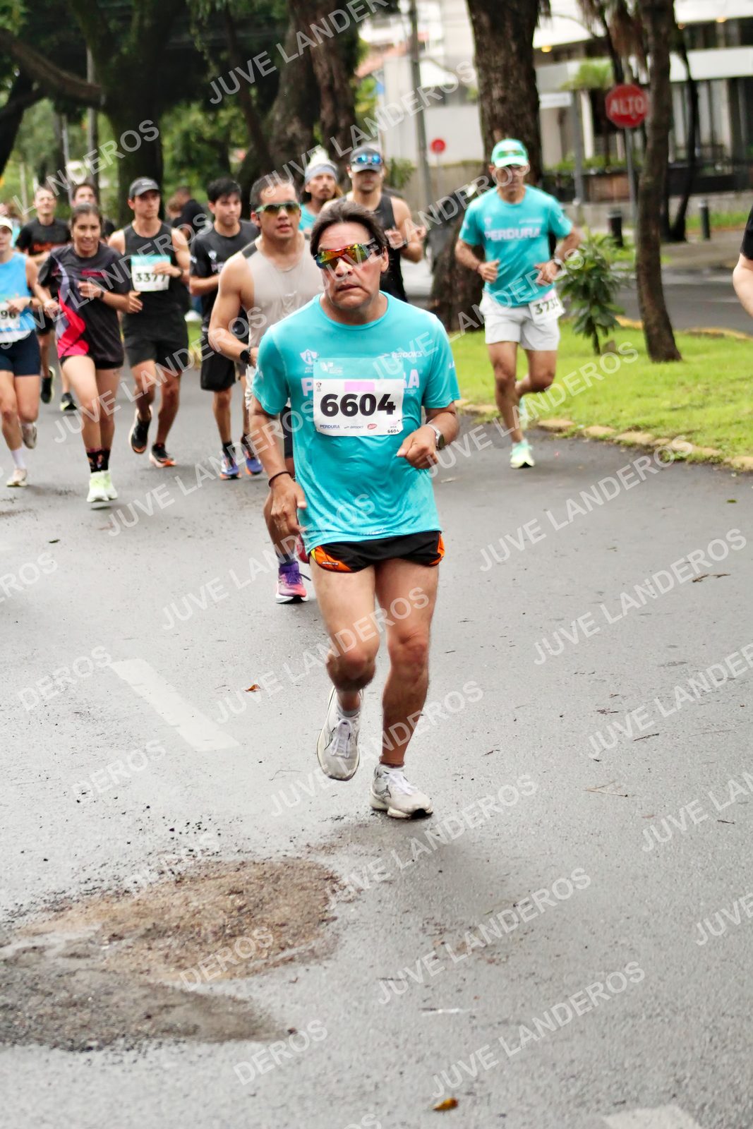 Foto del MEDIO MARATÓN ATLAS en Av. Patria, frente al Parque El Polvorín, Zapopan a las 08:15 · dorsal 6604, 3377