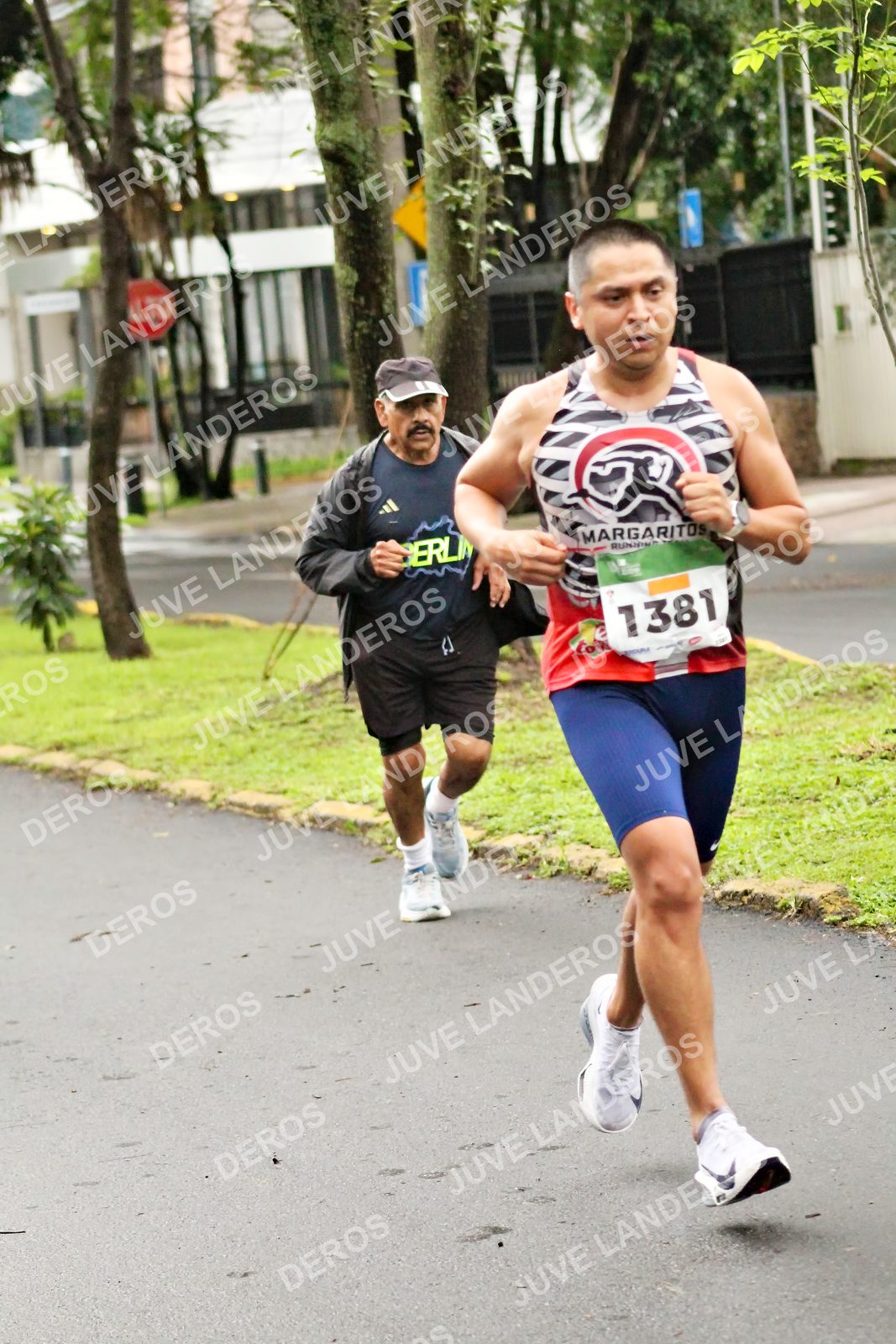 Foto del MEDIO MARATÓN ATLAS en Av. Patria, frente al Parque El Polvorín, Zapopan a las 08:05 · dorsal 1381