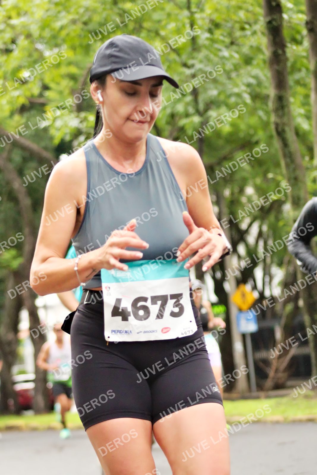 Foto del MEDIO MARATÓN ATLAS en Av. Patria, frente al Parque El Polvorín, Zapopan a las 08:26 · dorsal 4673